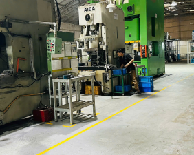200 ton stamping machine